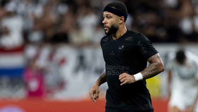 Memphis ergue primeira taça pelo Corinthians e receberá ‘bolada’