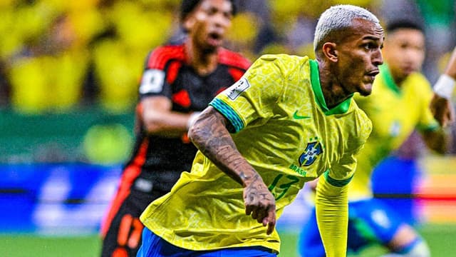 Wesley faz grande estreia pelo Brasil e ganha elogios de Dorival