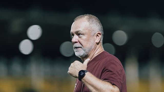Mano recebe ótima notícia e pode ter reforço na estreia da Série A
