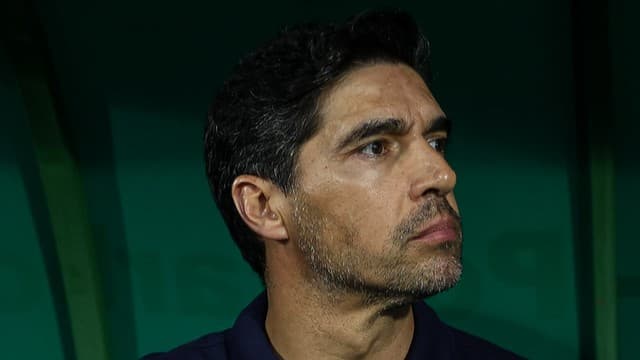 Jogador do Corinthians responde ‘cutucada’ de Abel Ferreira; veja