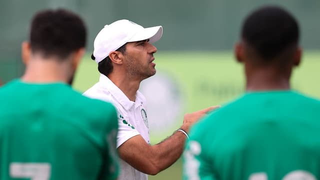 Palmeiras tenta repetir feitos na década para ser tetracampeão