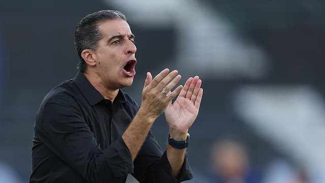 Botafogo assina contrato de quatro anos com jogador de Seleção