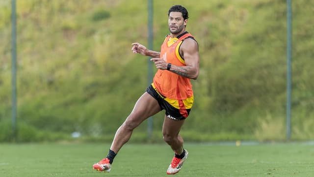Atlético atualiza situação de Hulk e Cuca se anima por retorno
