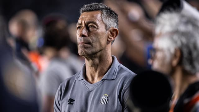 Santos registra rescisão, mas Caixinha irá à Justiça por multa