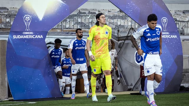 Elenco do Cruzeiro se reúne com dono e reclama de falas; entenda