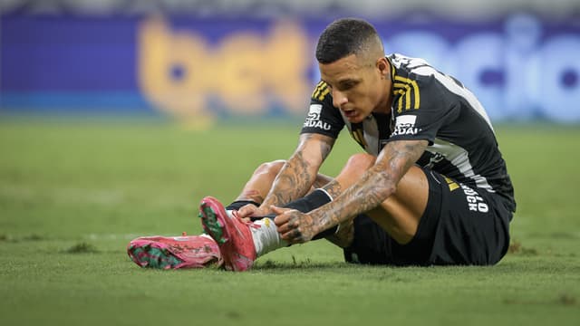 Titular sofre lesão e será o 7º nome no DM do Atlético; veja lista