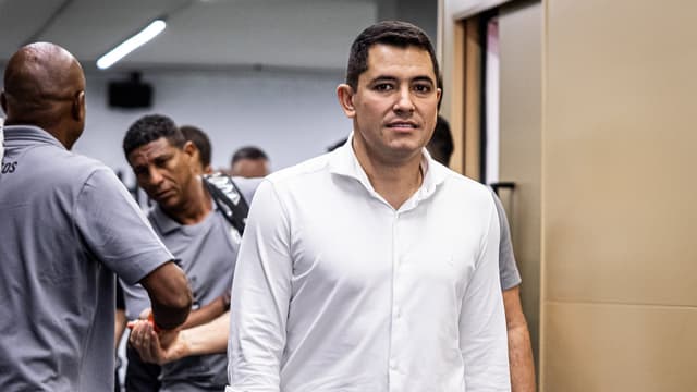 Santos pensa em ‘filosofia de Tite’ e acerta com novo técnico