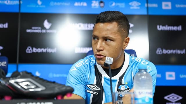 Marlon dispara contra escolha do Cruzeiro: ‘Momento perfeito’