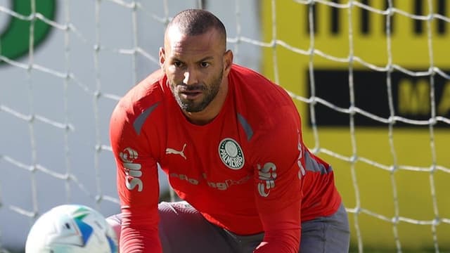 Palmeiras tenta afastar pesadelo que viveu em La Paz para ser líder