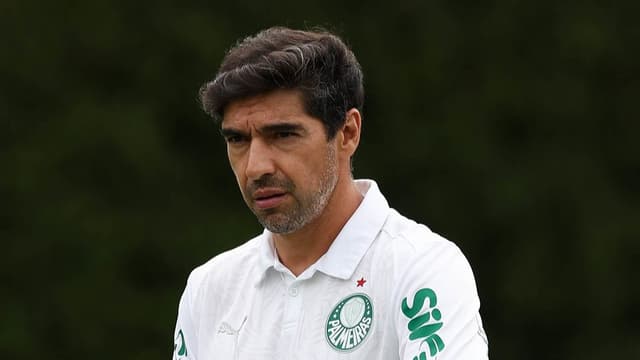 Dirigente revelou a verdade sobre renovação de Abel pelo Palmeiras