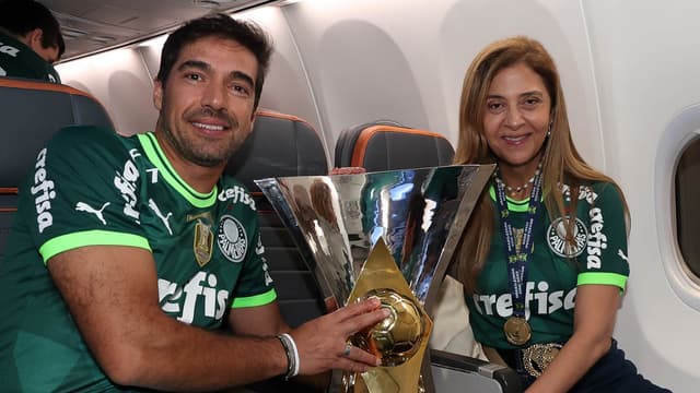 Leila comenta interesse da CBF em Abel: ‘Ednaldo vai me ligar’