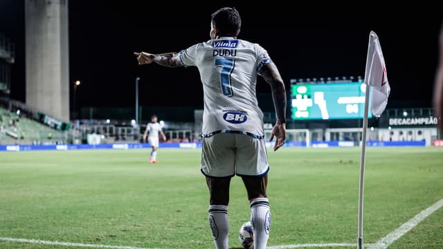Fora do Cruzeiro, Dudu ‘muda de opinião’ sobre gramado; entenda