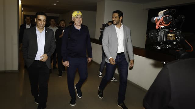 Ancelotti chega ao Rio para assumir a Seleção Brasileira; assista