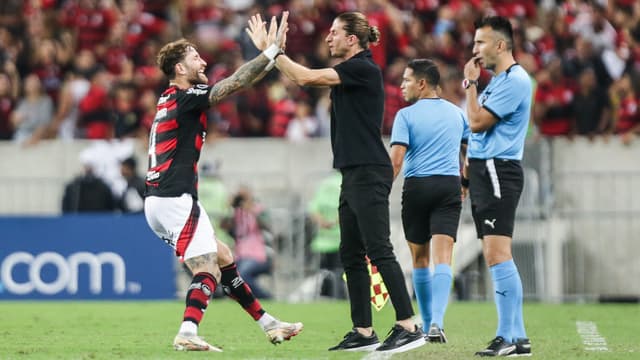 Filipe Luís defende Flamengo após vitória heróica: “não existe jogo fácil”