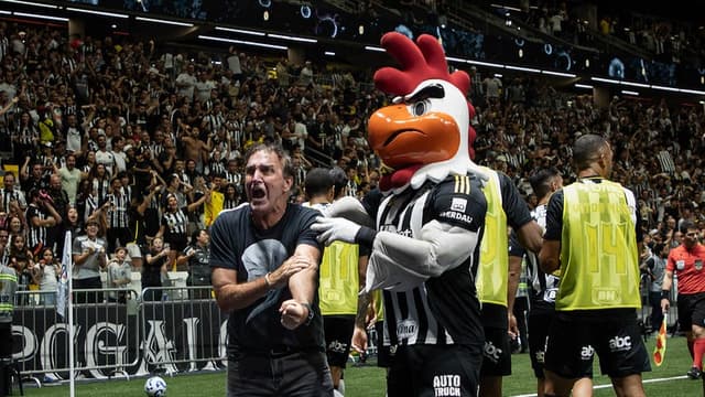 Cuca opinou sobre atitude da torcida do Atlético: ‘Deu uma rateada’