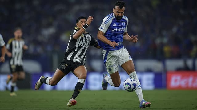 Após empate, auxiliar provoca em rede social: ‘Não é nosso rival’