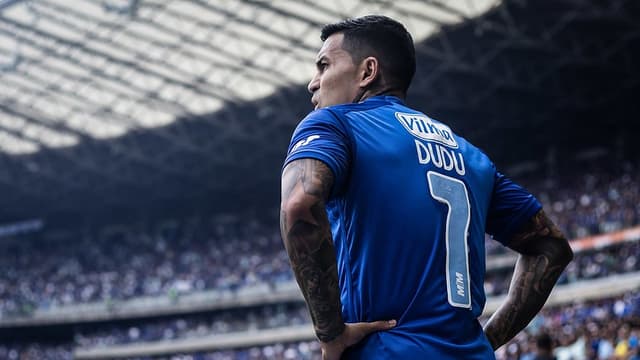 Cruzeiro define quanto pagará para rescindir contrato de Dudu; veja