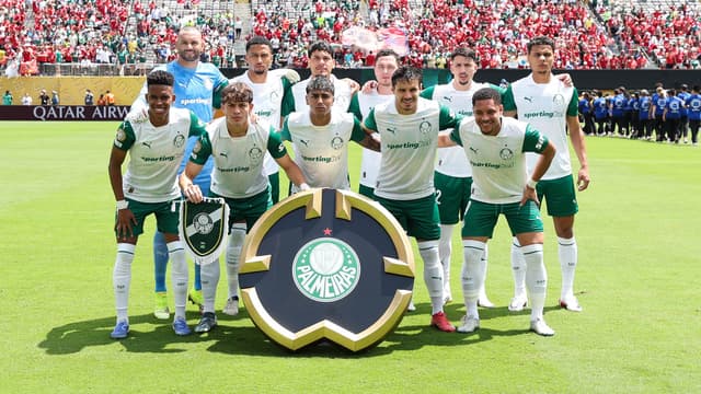 Palmeiras se antecipa a europeus e quer renovação com titular
