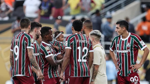 Morador de rua invade e dorme em quarto de atleta do Fluminense