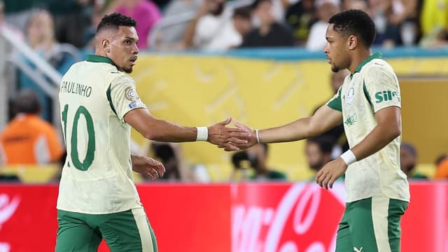 Emocionado, Paulinho admite gravidade de lesão no Palmeiras: “bem incomum”
