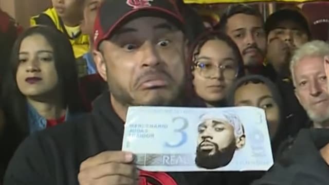 Torcida do Flamengo protesta contra Gerson em ‘AeroFla’ para o Mundial