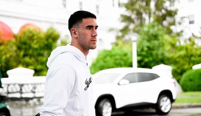 Flamengo demonstra interesse em Vlahović, atacante da Juventus
