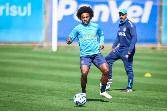Willian impressiona em primeiros treinos no Grêmio