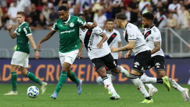 Palmeiras x Vasco no Brasileirão: horário, onde assistir, prováveis escalações e arbitragem