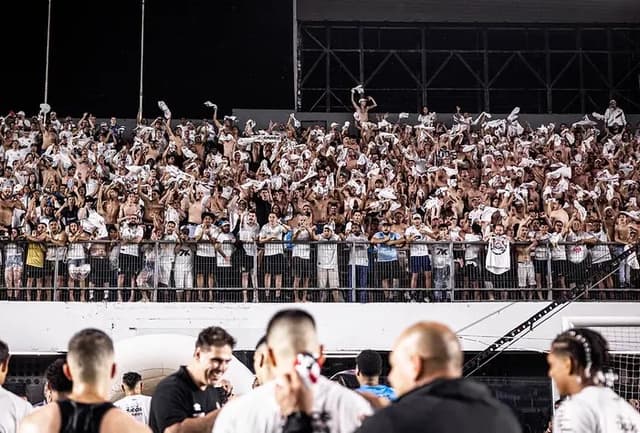 Santos abre venda de ingressos para Santos x Corinthians; veja preços e prioridades