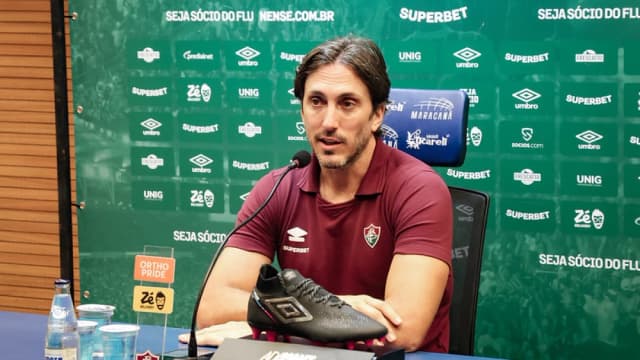 Zubeldía comenta megaoperação no Rio após Fluminense 1 x 0 Ceará e envia mensagem aos torcedores