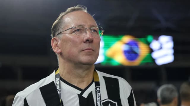 John Textor detalha futuro da SAF do Botafogo e cita “falta de motivação” no elenco