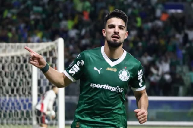 Palmeiras define valor para negociar Flaco López com o Napoli