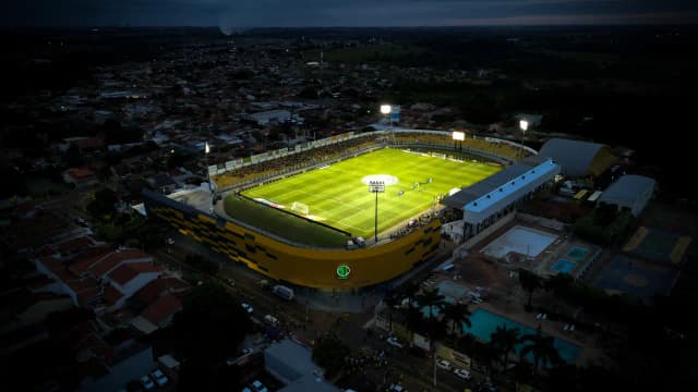 Mirassol e Ceará se enfrentam nesta segunda pelo Brasileirão