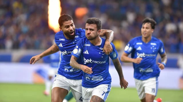 Cruzeiro fortalece elenco com retorno de jogadores decisivos para a reta final