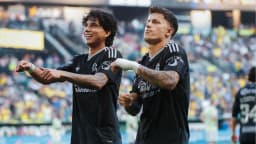 Brian Rodríguez marca golaço pelo América-MEX após negociação frustrada com o Cruzeiro