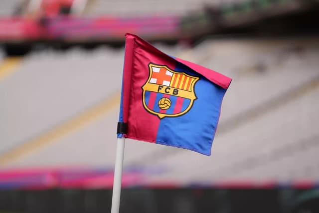 Vitória acerta com atacante espanhol formado na base do Barcelona