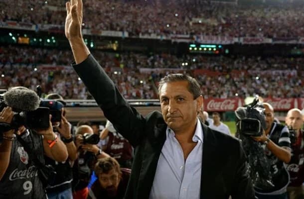 Internacional anuncia Ramón Díaz como técnico até 2026 após saída de Roger Machado