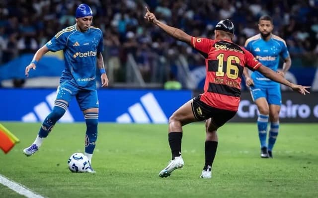 Kauã Moraes avalia estreia como titular no Cruzeiro após empate com o Sport no Mineirão