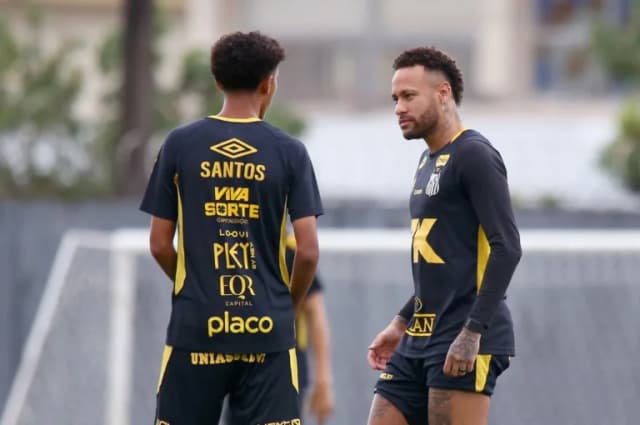 Neymar é poupado de treino mas deve reforçar Santos contra Juventude