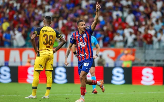 Bahia vence Sport por 2 a 0 e segue na disputa pelo G-5 do Brasileirão
