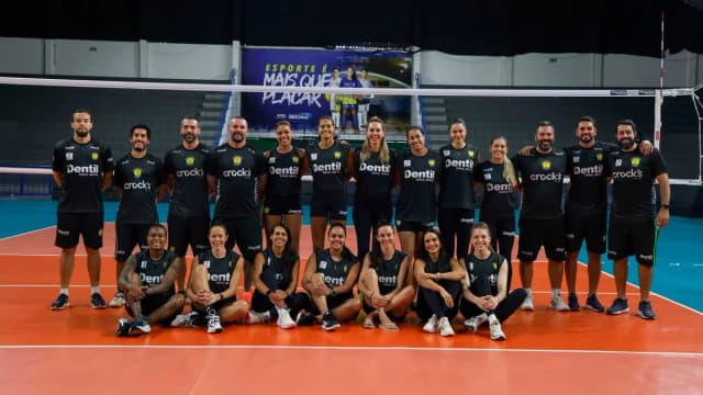 Praia Clube no vôlei feminino reúne elenco com apenas três ausências para nova temporada
