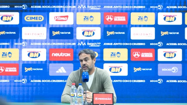 Cruzeiro na Copa do Brasil: Artur Jorge cobra intensidade contra a Chapecoense no Mineirão