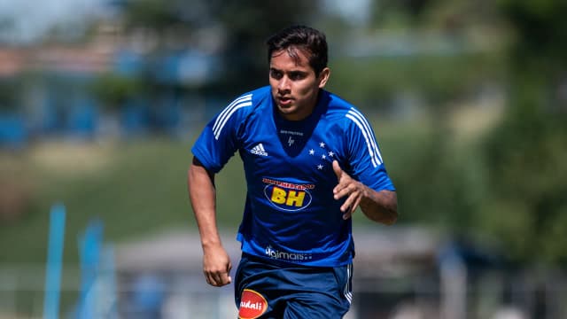Ex-Cruzeiro Everton Felipe lança candidatura a deputado federal por Pernambuco