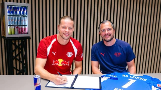 Goleiro Orjan Nyland, destaque contra o Brasil na Copa, assina com o Leipzig