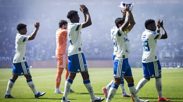 Cruzeiro enfrenta Corinthians em teste decisivo para escalar equipe na Libertadores