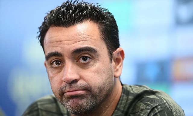 Xavi Hernández é o novo técnico da seleção da Holanda após saída de Koeman