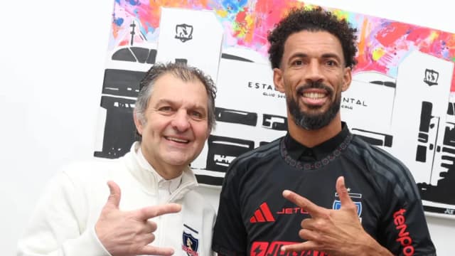Vozinha no Colo-Colo: goleiro sensação da Copa do Mundo assina contrato