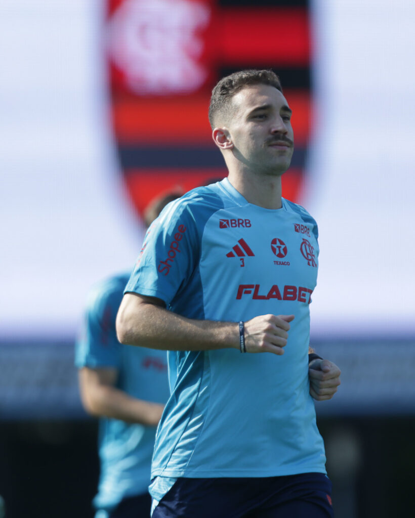 Léo Ortiz em treino do Flamengo nos EUA (Foto: Gilvan de Souza/Flamengo)