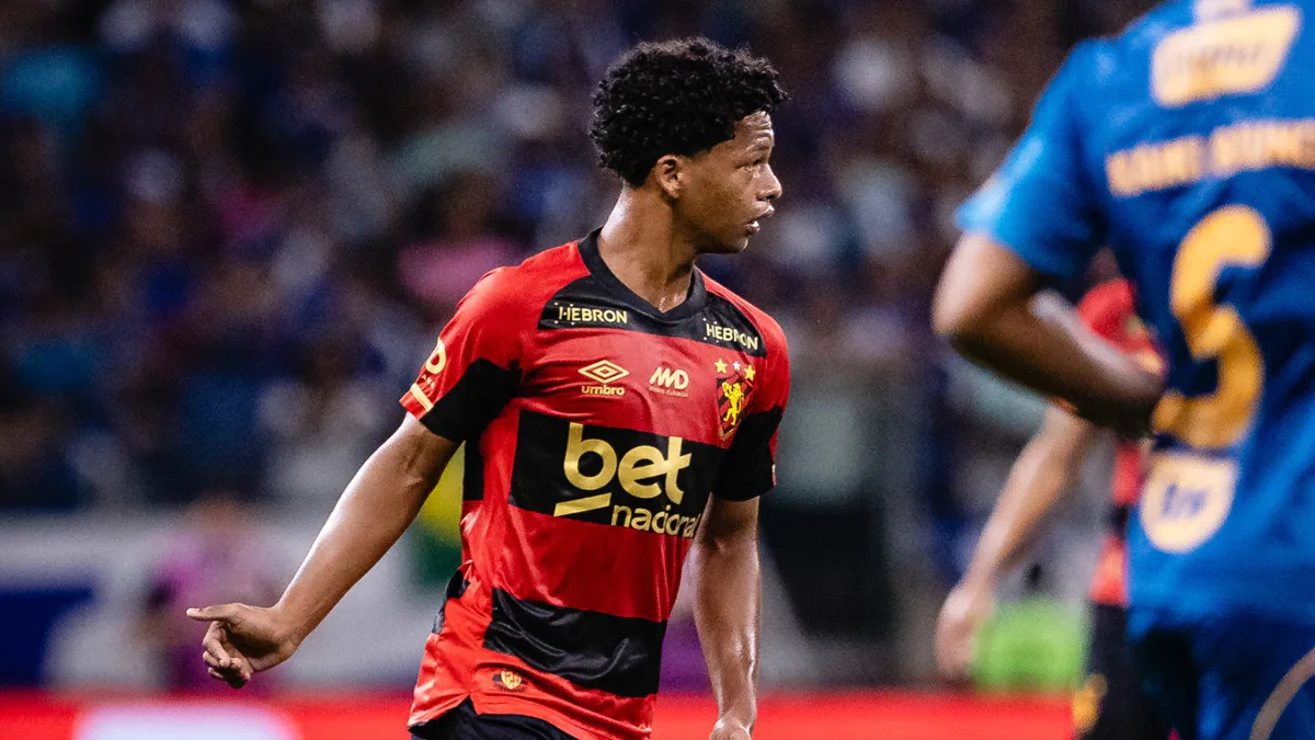 Cruzeiro antecipa anúncio e registra volante zé lucas no bid da cbf