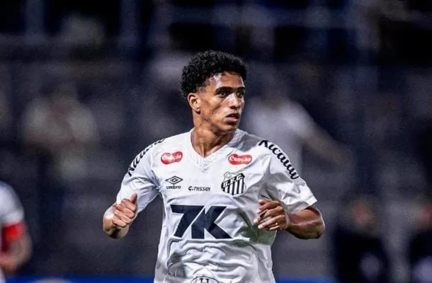 Santos pode faturar R$ 7 milhões com possível venda de João Victor ao Benfica